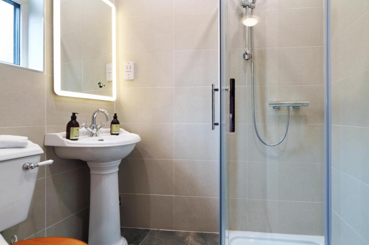 Topper'S Rooms Guest Accommodation Carrick on Shannon Екстериор снимка