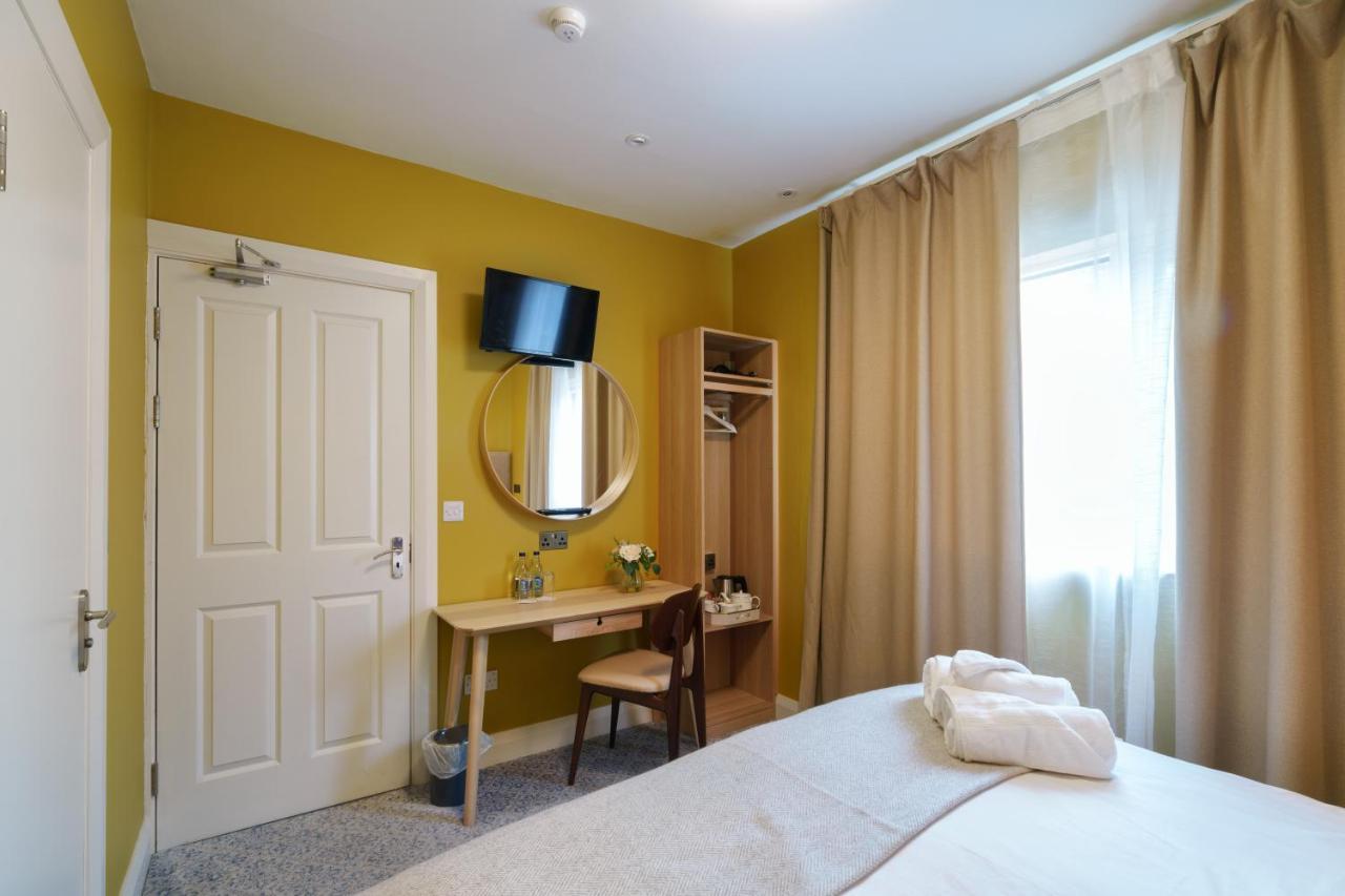 Topper'S Rooms Guest Accommodation Carrick on Shannon Екстериор снимка