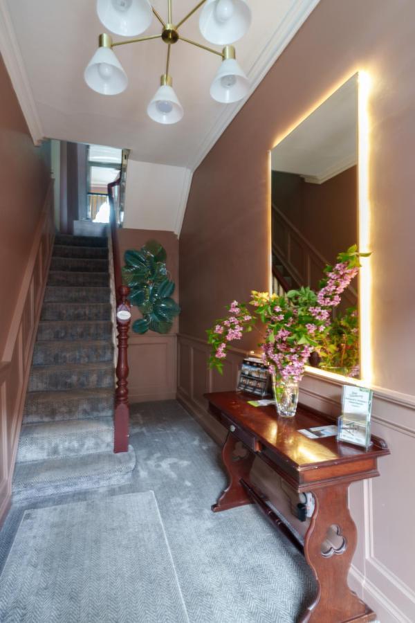 Topper'S Rooms Guest Accommodation Carrick on Shannon Екстериор снимка