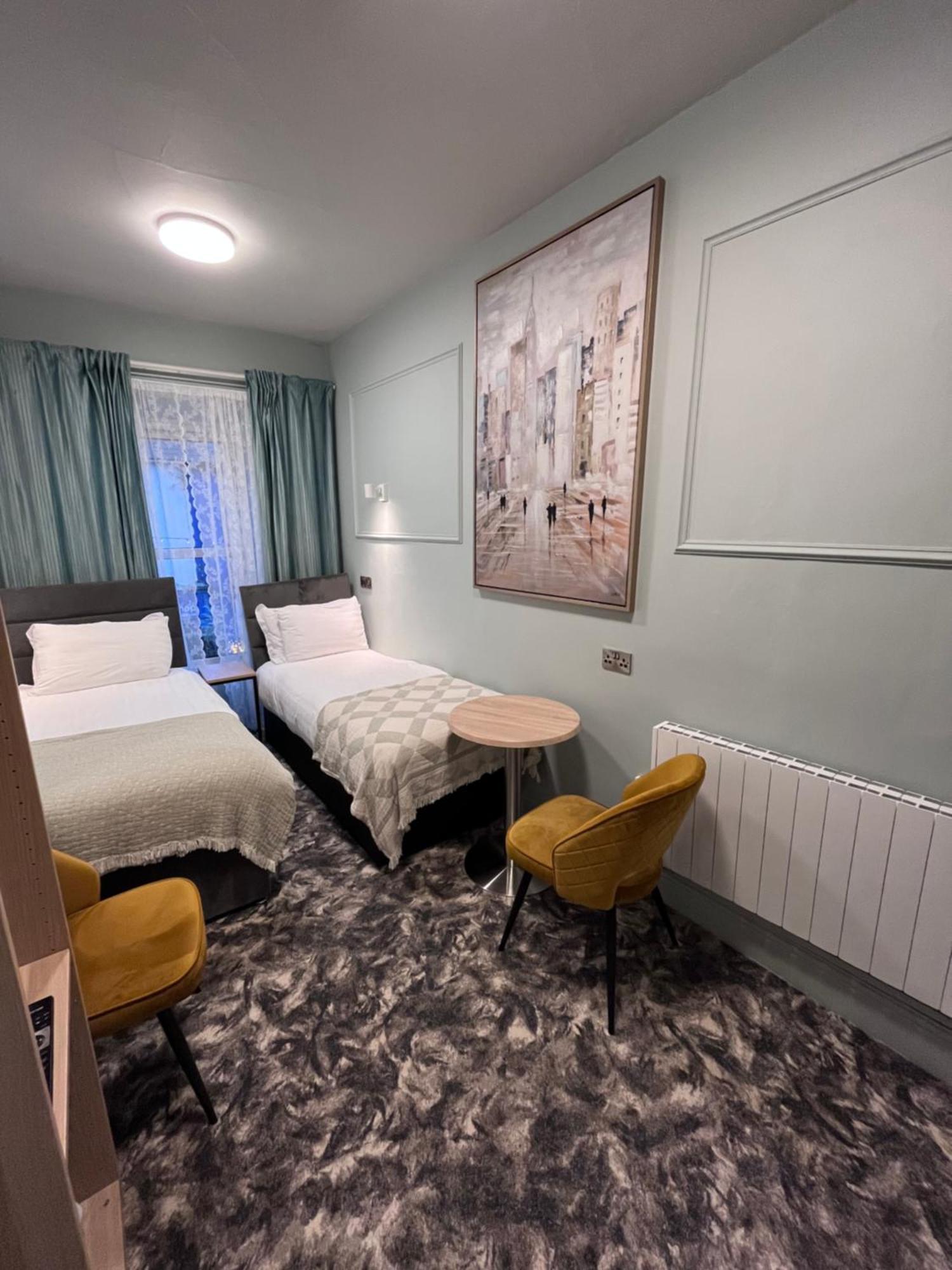 Topper'S Rooms Guest Accommodation Carrick on Shannon Екстериор снимка
